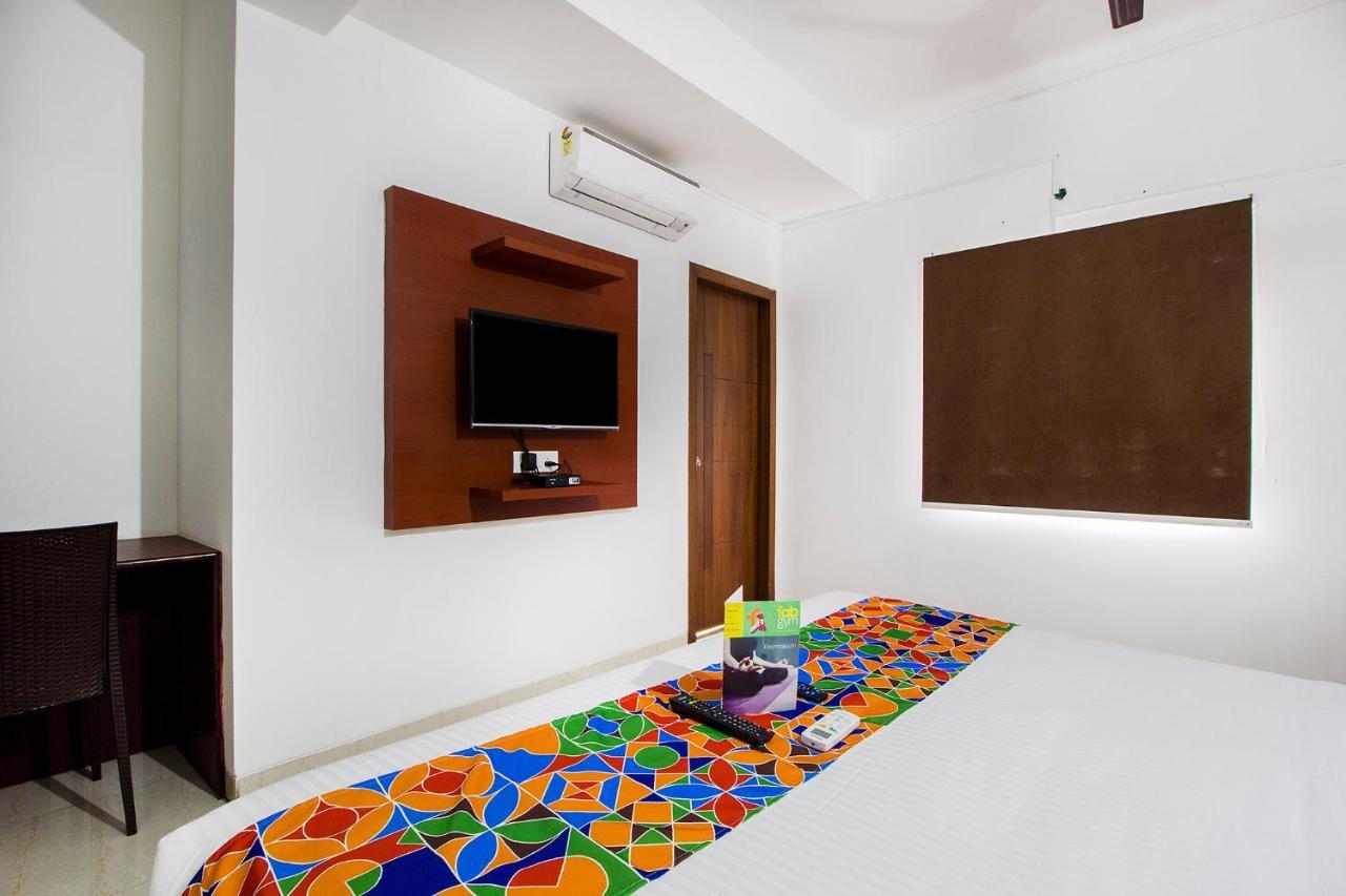 Fabhotel Limestone Aura Hyderabad Exteriör bild